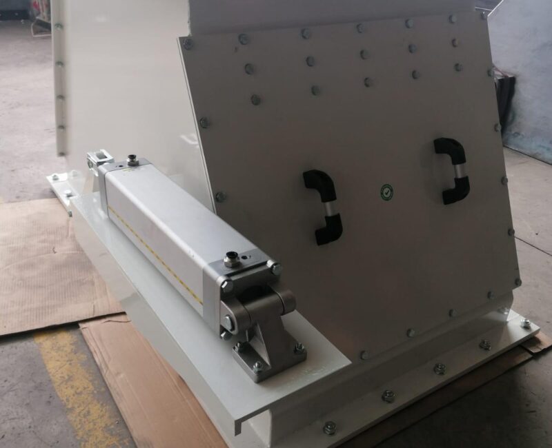 CMS Mühendislik, Pantolon Klape